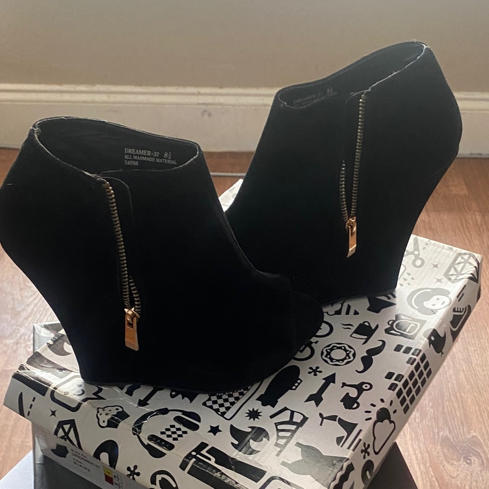 BAMBOO Black Peep Toe Ankle Booties - Picture 3 of 8